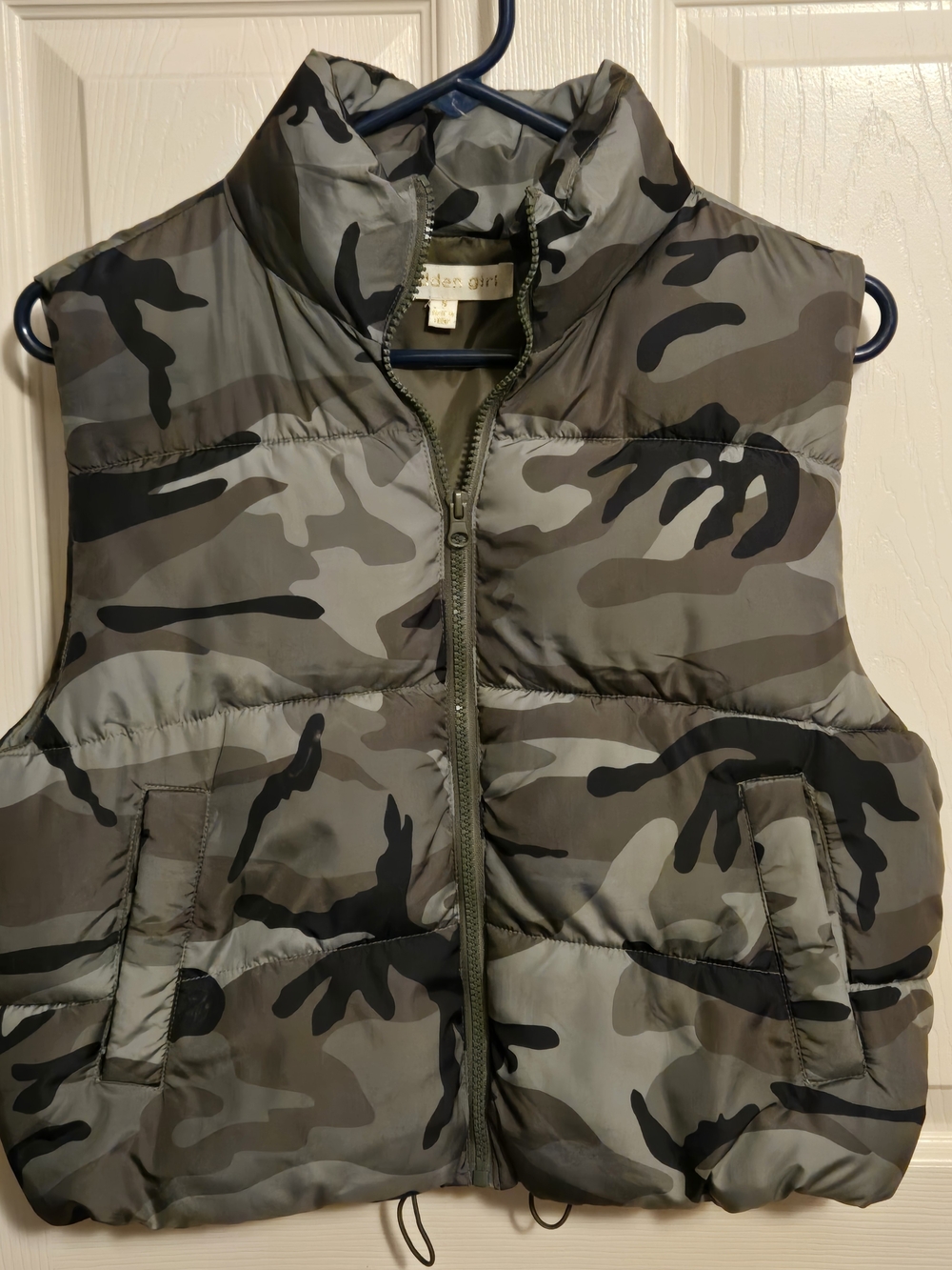 Madden Girl Olive Green & Black Camo Puffer Vest